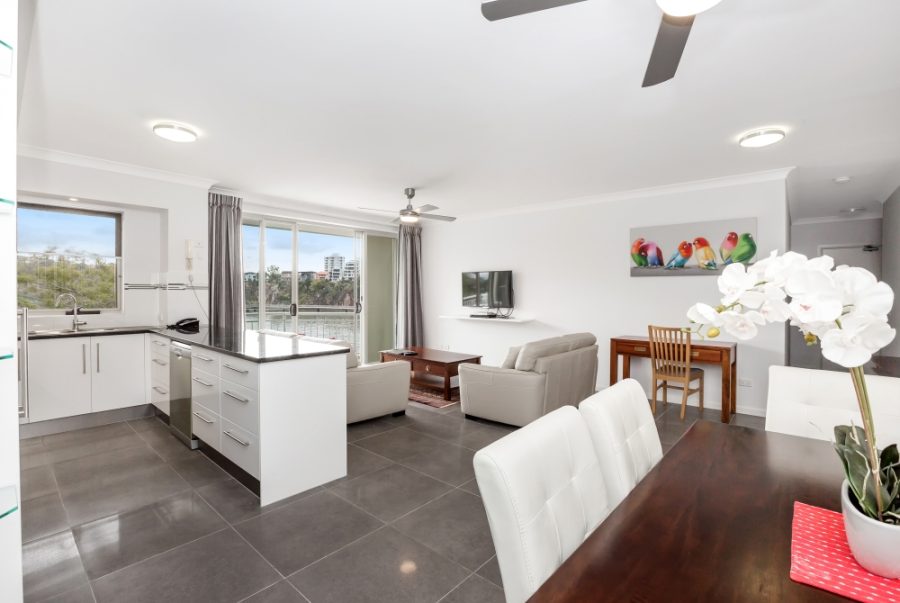 short-term stays brisbane furnished apartments